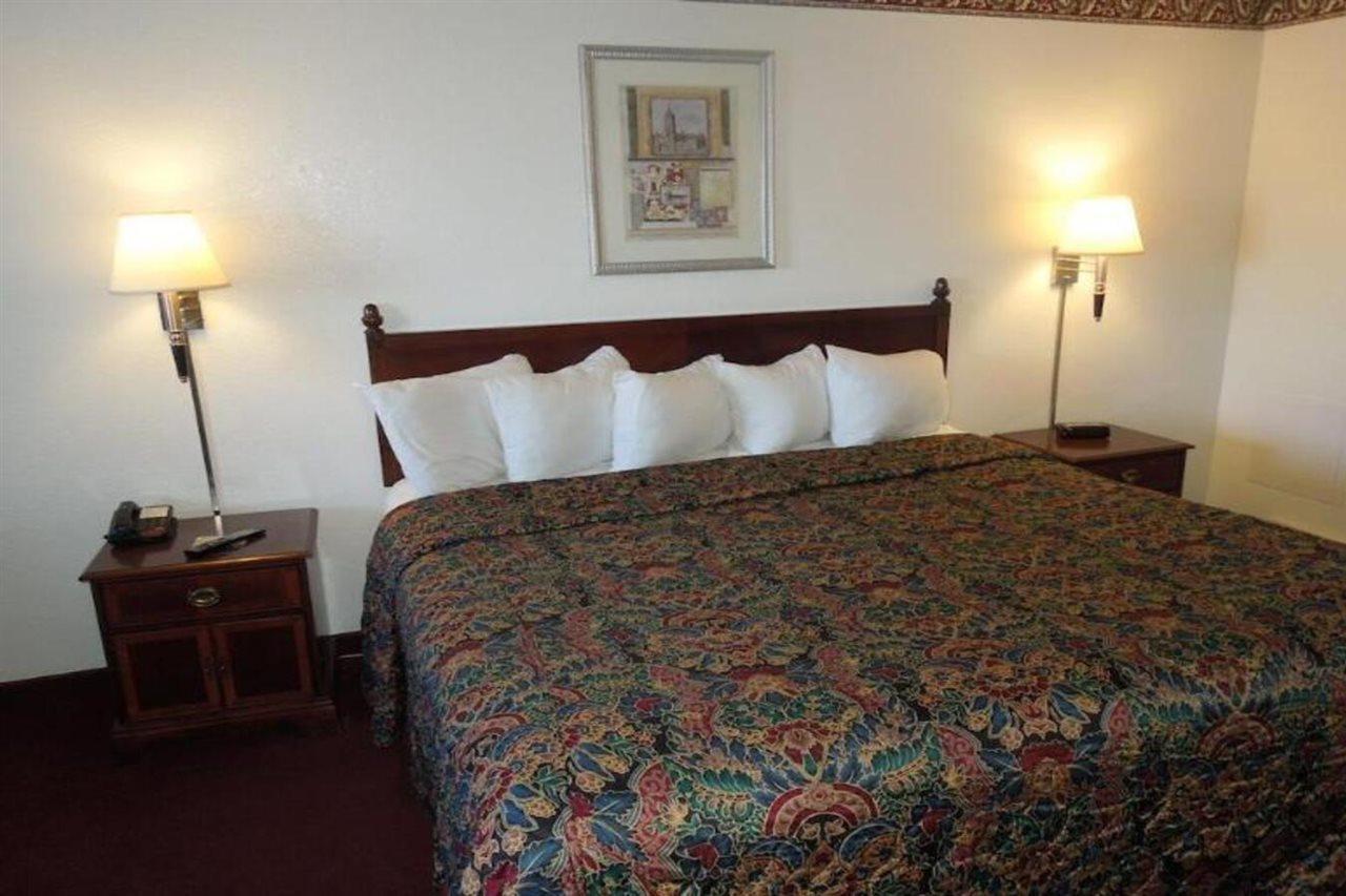 Days Inn Riverton Eksteriør bilde